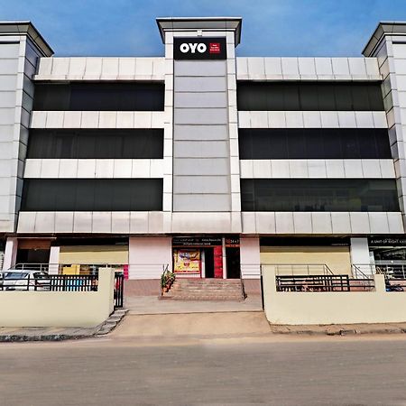 Hotel O Royal Bliss International Bangalore Eksteriør billede