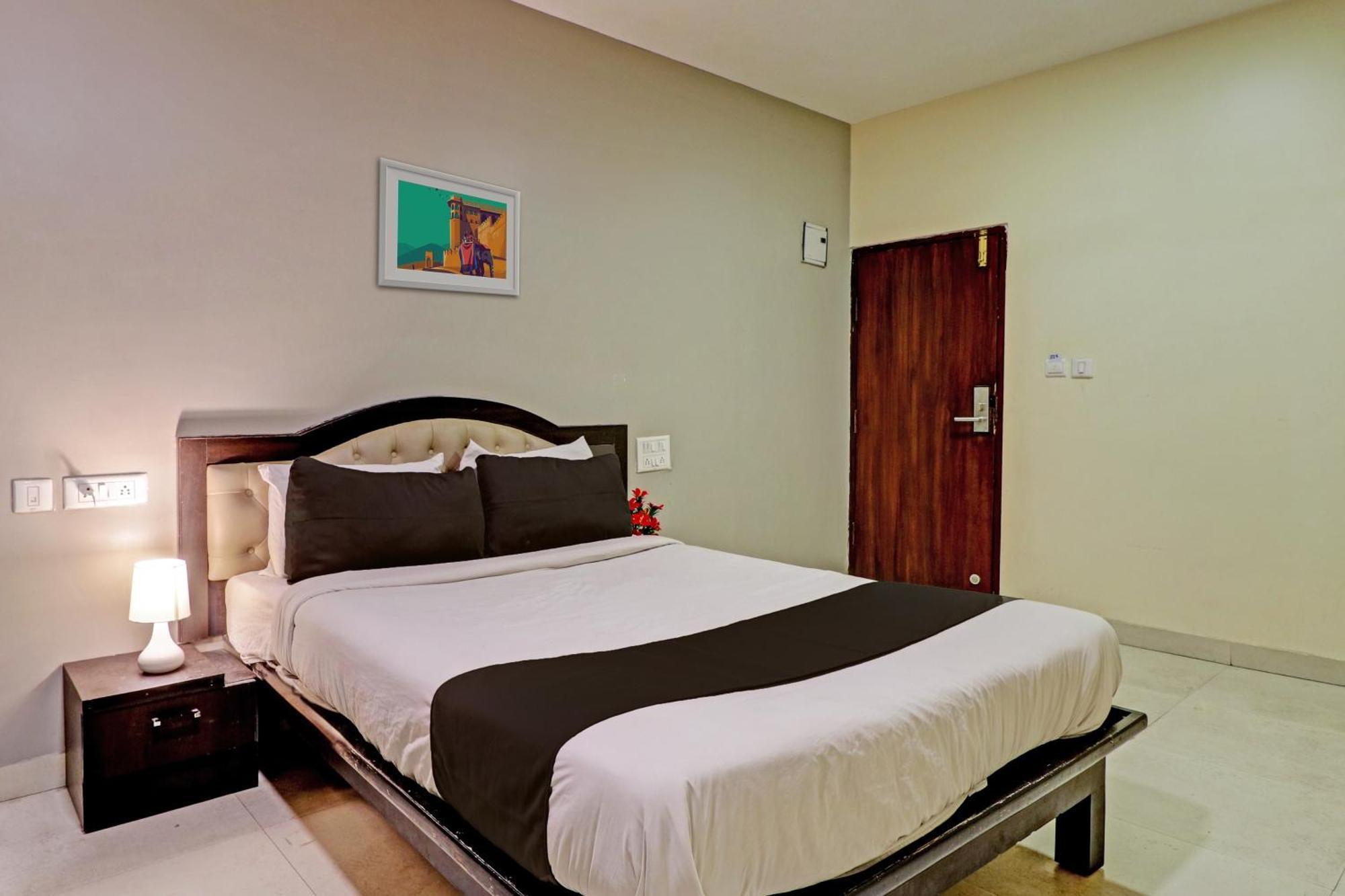 Hotel O Royal Bliss International Bangalore Eksteriør billede